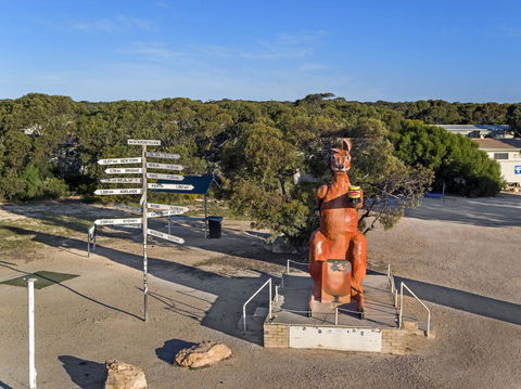 Border Village Roadhouse - Accommodation Asia 3