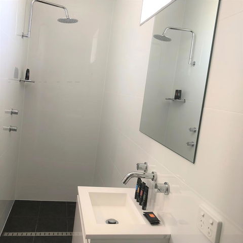 The Avenue Inn - Accommodation Asia 18