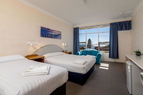 Blue Seas Motel - Accommodation Asia 5