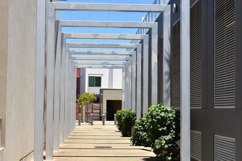Breakwater Apartment - Accommodation Asia 7