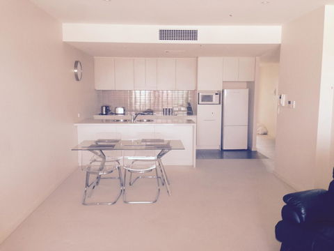 Breakwater Apartment - Accommodation Asia 10