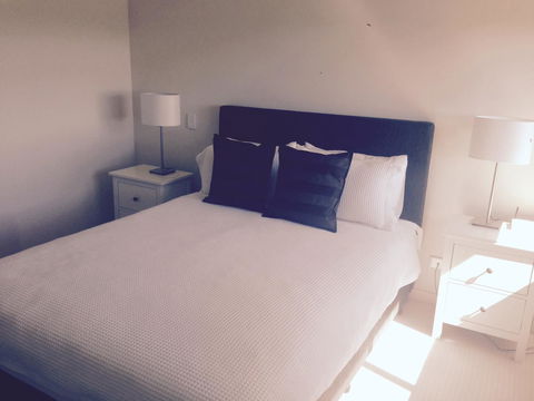Breakwater Apartment - Accommodation Asia 8