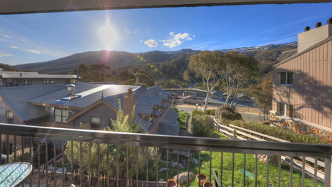 Snowgoose Apartments - Accommodation Asia 6