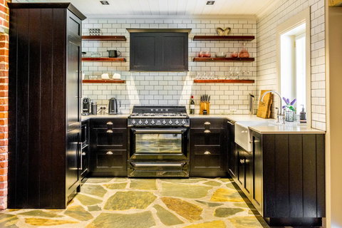 OXENBERRY FARM - Accommodation Asia 3