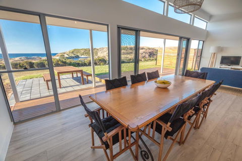 Middle River Beach House, Western House - Accommodation Asia 8