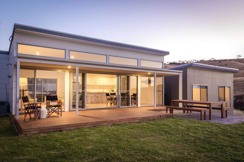 Middle River Beach House, Western House - Accommodation Asia 17