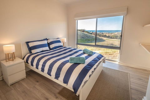 Middle River Beach House, Western House - Accommodation Asia 9