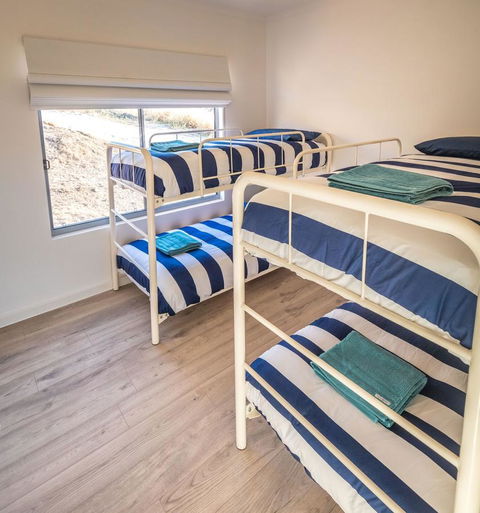 Middle River Beach House, Western House - Accommodation Asia 11