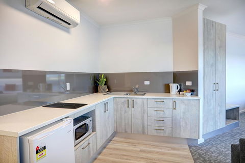 Limani Motel - Accommodation Asia 13