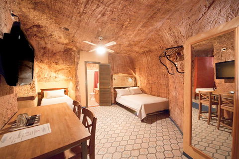 The Underground Motel - Accommodation Asia 21