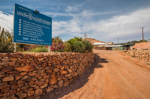 The Underground Motel - Accommodation Asia 24