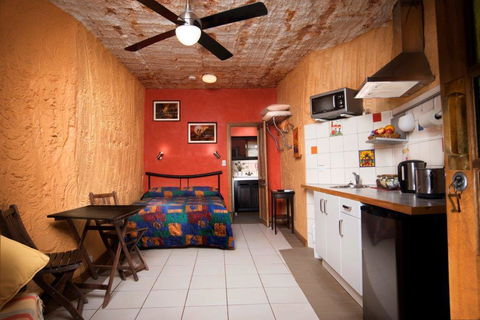 The Underground Motel - Accommodation Asia 19