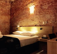 The Lookout Cave Underground Motel - Accommodation Asia