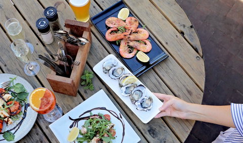 Caledonian Inn - Accommodation Guide 18