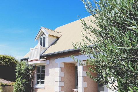 Caledonian Inn - Accommodation Guide 13