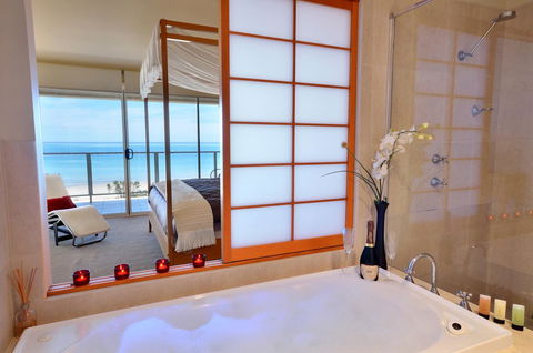 Adelaide Luxury Beach House - Accommodation Asia 10