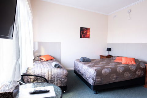 Blue Lake Motel - Accommodation Asia 16