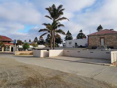 Pier Hotel Port Lincoln - Accommodation Asia 32