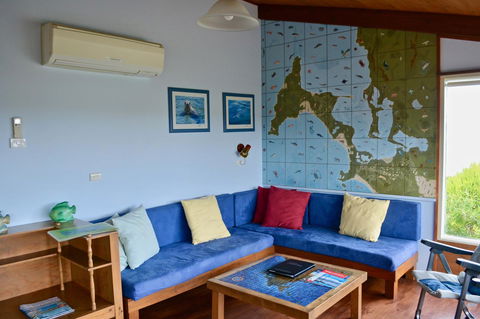 Dolphinview - Accommodation Asia 4