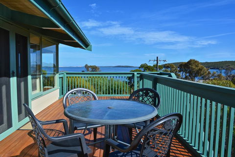 Dolphinview - Accommodation Asia 0