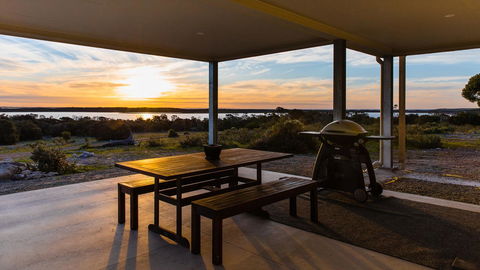 Southern Ocean Lookout - Accommodation Asia 12