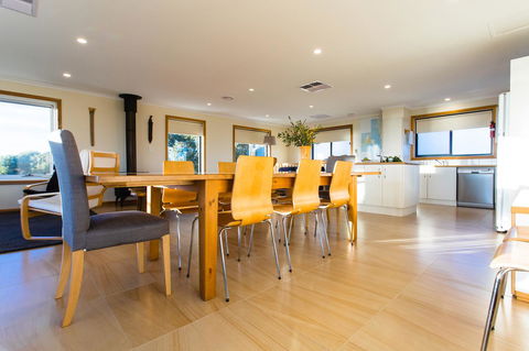 Southern Ocean Lookout - Accommodation Asia 8