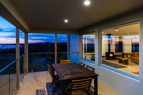 Southern Ocean Lookout - Accommodation Asia 13