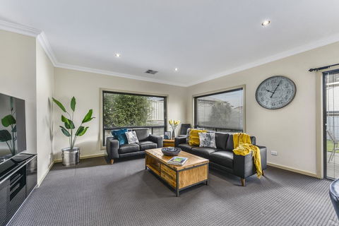 Accommodation On Lansell 2 - Accommodation Asia 8