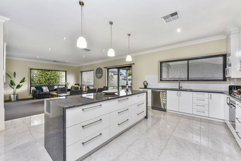 Accommodation On Lansell 2 - Accommodation Asia 4