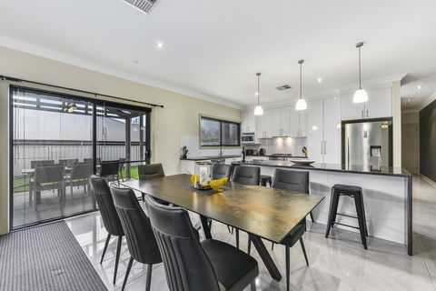 Accommodation On Lansell 2 - Accommodation Asia 6