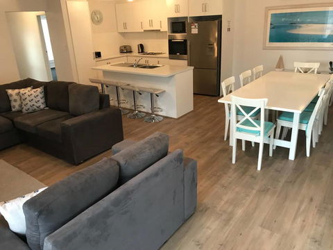 Moontana - Accommodation Asia 3