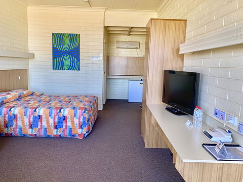 Opal Inn Hotel, Motel, Caravan Park - Accommodation Asia 33