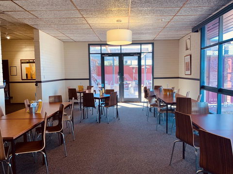 Opal Inn Hotel, Motel, Caravan Park - Accommodation Asia 27