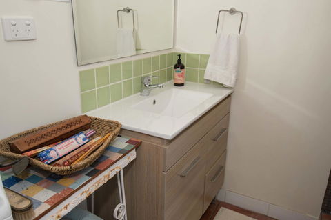Sinclair Cottage - Accommodation Asia 18