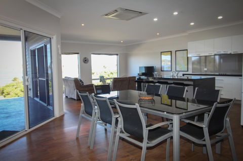 Waterfront On Osprey - Accommodation Asia 4