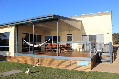Waterfront On Osprey - Accommodation Asia 0