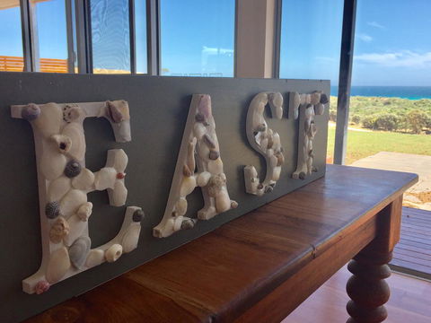Middle River Beach House - East & West House - Accommodation Asia 19