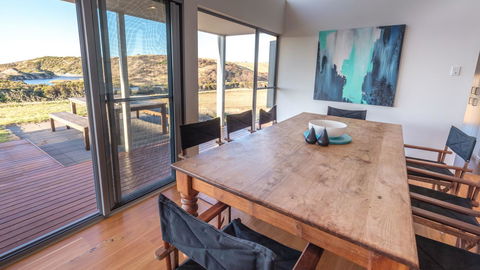 Middle River Beach House - East & West House - Accommodation Asia 8