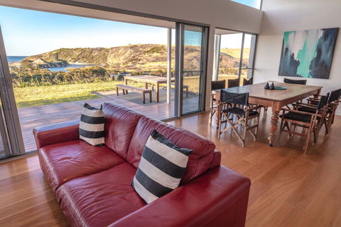 Middle River Beach House - East & West House - Accommodation Asia 6