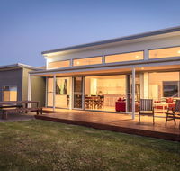 Middle River Beach House - East Wing - Accommodation Asia