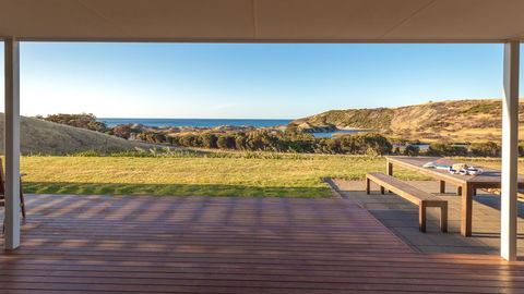 Middle River Beach House - East & West House - Accommodation Asia 17