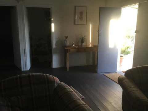 35 Trevena Road - Accommodation Asia 7