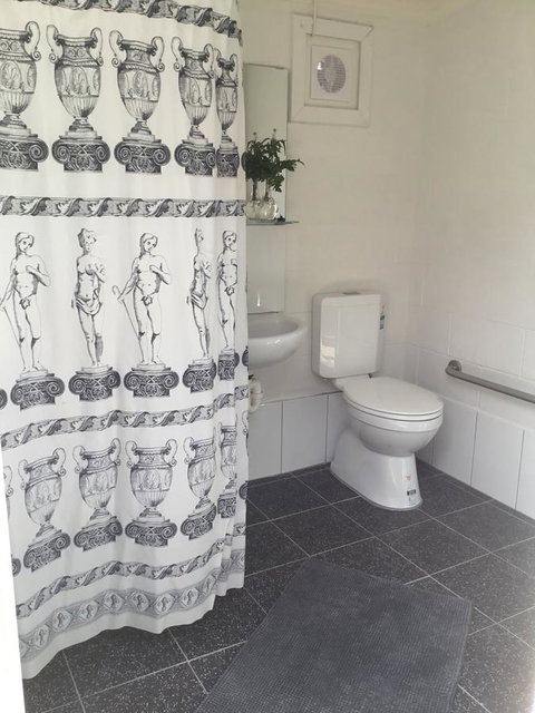 35 Trevena Road - Accommodation Asia 15