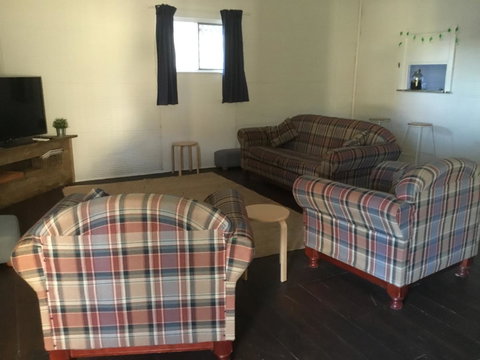 35 Trevena Road - Accommodation Asia 6