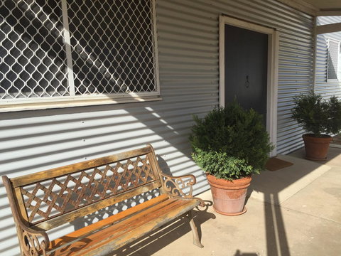 35 Trevena Road - Accommodation Asia 0