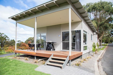 Blue Lake Holiday Park - Accommodation Asia 13