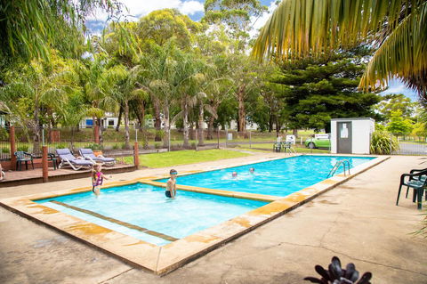 Blue Lake Holiday Park - Accommodation Asia 6
