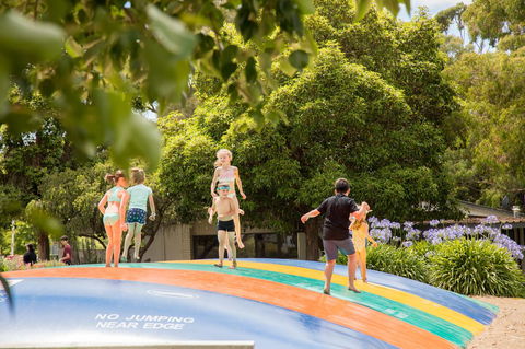 Blue Lake Holiday Park - Accommodation Asia 5