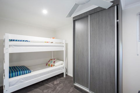 Blue Lake Holiday Park - Accommodation Asia 28