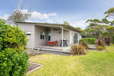 Blue Lake Holiday Park - Accommodation Asia 31